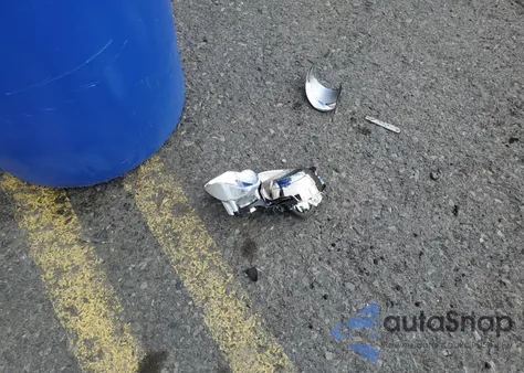 2010 Suzuki Kizashi Se z USA, uszkodzony, nr VIN JS2RF9A3XA6100078